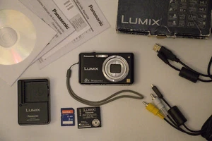 Panasonic LUMIX DMC FH20 14.1 MP-Digital Camera W/ Box, Charger, Manual, Cords. - Picture 1 of 8