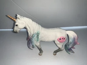 Schleich Bayala Sea Unicorn Horse Rainbow Baby Foal Seashell Gems Toy Figure - Picture 1 of 8