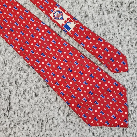 Vineyard Vines Philadelphia Phillies Mens Neck Tie 100% Silk Baseball Red Cover