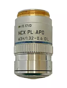Obiettivo microscopio Leica Germany HCX PL APO 63x/1.32-0.6 OIL ∞/0.17/D 506081 - Foto 1 di 4