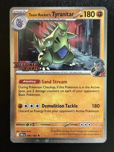 TEAM ROCKET'S TYRANITAR Destinated Rivals Prerelease Staff Promo 096/182 HOLO NM A - Foto 1 di 8