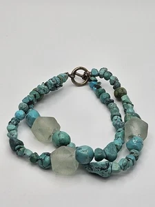 Vintage Turquoise Glass 2 Strand Beaded Bracelet Toggle Clasp - Picture 1 of 14