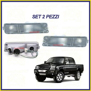 SET 2 FANALE FANALINO FRECCIA ANTERIORE SX DX PER L200 96 05 BIANCO LUCE PARAURT - Bild 1 von 3