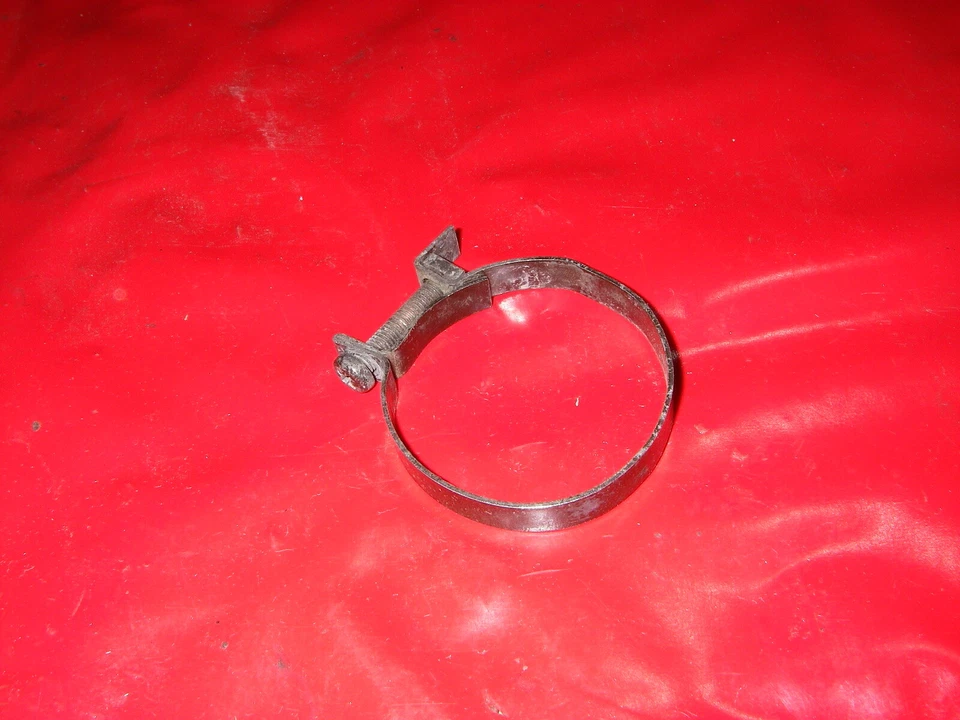Clamp for Intake Manifold Carburettor Vergaserschelle Honda Goldwing 1200 - Image 1 of 1