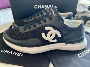 Chanel Classic CC Logo Black White Sneaker Runners Size 42 / 12 Rare - Picture 1 of 17