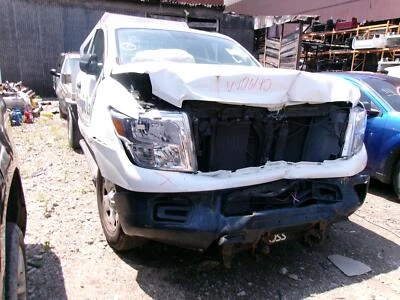 Used Front Left Fender fits: 2018 Nissan Titan xd SL L. Front Left Grade B Foto 1 de 4