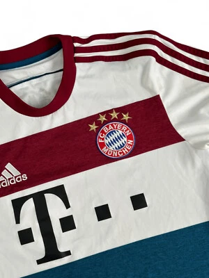 Adidas FC Bayern Munchen 2014/15 Away Shirt #19 Gotze Jersey Sz S - Image 1 of 4
