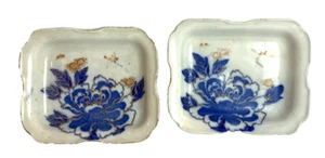 Lote de 2 platos vintage asiáticos con patas de porcelana azul/blanco con patas rectangulares - Imagen 1 de 6