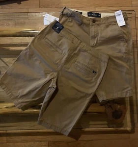 NEW WITH TAGS 2 PAIR HOLLISTER SKINNY CLASSIC FIT SHORTS EPIC FLEX Mens 28 KHAKI - Picture 1 of 2
