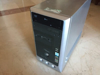 Retro Fujitsu-Siemens Windows XP Celeron D 3,0/160Gb/1024Mb computer - Imagen 1 de 4