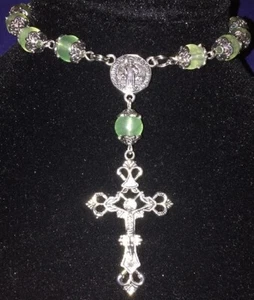 * Catholic St Benedict Light Green Jade Rosary Bracelet * - Picture 1 of 2