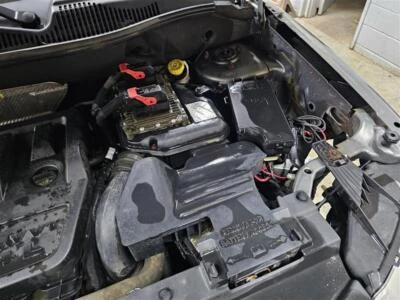 Conjunto de filtro de aire usado se adapta a: Jeep Compass 2011 grado A Foto 1 de 4