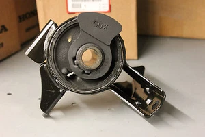 2006-2008 Honda Pilot Front Right Engine Motor Mount 2WD (50820-STW-A00) - Picture 1 of 6
