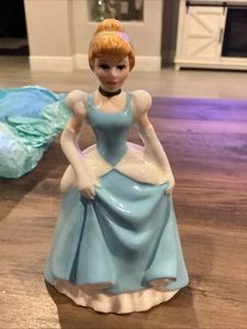 Disney Cinderella Figurine Porcelain Ceramic Vintage Japan - Picture 1 of 10