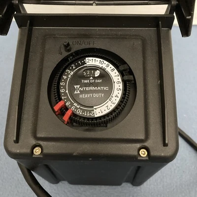 Intermatic Malibu ML100T 120V IN/12V OUT 100W AC Low Voltage Power - For Parts - Image 1 of 4