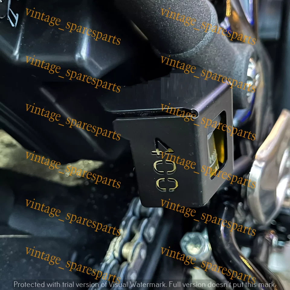 Cubierta del depósito del líquido de frenos trasero apta para Triumph Scrambl... - Imagen 1 de 3