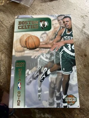 Guía oficial de medios de baloncesto de la NBA Boston Celtics 2000-2001 Paul Pierce Foto 1 de 2