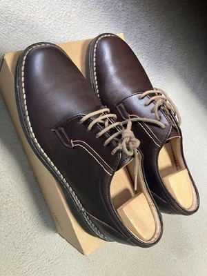 Zapatos Derby Informales Regal Para Hombre Cuero Marrón 8.5 EE. UU. Excelente Usados Foto 1 de 4