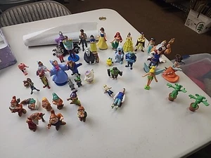 Lot of 40+ Various Disney Figurines Miniature Toy Princesses Zootopia Etc - Picture 1 of 12