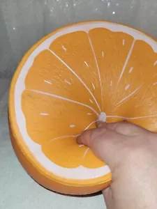 Squishy Half Orange Fruit - Giocattolo da Collezione Schiuma Antistress 9" - Foto 1 di 7