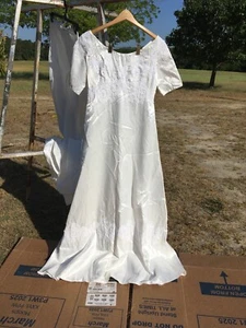 Wedding Dress, Unbranded, White, Minimalistic, Bride - Picture 1 of 24