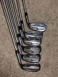 Titleist T100 2019 Iron Set 5-PW S300 Right-Handed - Picture 1 of 8