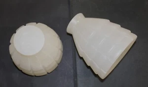 Art Deco Alabaster Kronleuchter oder Sco, geschnitzte Schirme, Sonderanfertigung in Spanien (Paar) - Bild 1 von 7