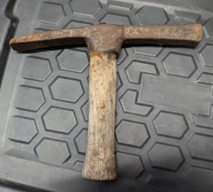 Vintage Slate Hammer Stone Masons Brick Builder Roofer Workshop Wooden Handle - Picture 1 of 8