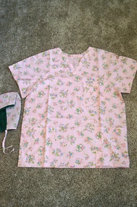 NWOT Women Scrub Top and Cap Size L - Picture 1 of 5