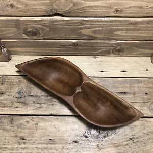 Plato de tuerca vintage de madera de 2 secciones de mono hecho en Haití - Imagen 1 de 4