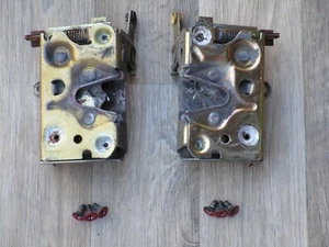 87-93 MUSTANG CONVERTIBLE DOOR LATCH AND HARD WARE OEM GT LX 1989 - Picture 1 of 9