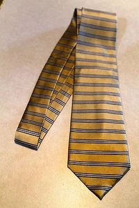 Jos. A Bank Stripe Neck Tie 100% Silk Gold Neck Tie Free Shipping - Picture 1 of 4