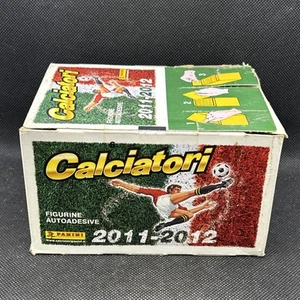 BOX CALCIATORI PANINI SIGILLATO/SEALED CAMPIONATO 2011/2012 100 BUSTINE - Picture 1 of 7