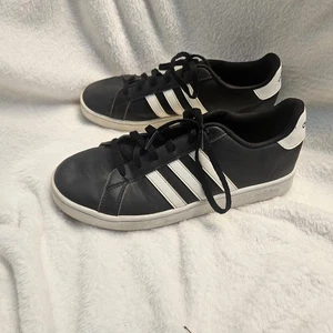 Adidas Herren Cloudfoam Grand Court Schwarz Sneaker Schuhe Klassisch 3 Streifen Gr. 6 - Bild 1 von 9