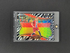 Panini Fifa Select 2024-25 Martin Odegaard Zebra Prizm SSP Snapshots - Bild 1 von 2