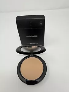 MAC Moistureblend Foundation  ~ NW20 ~ NIB - Picture 1 of 7