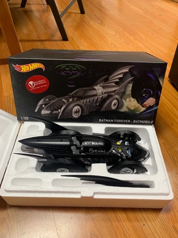 Hotwheels Diecast Batmobile Signed Val Kilmer Bruce Wayne Batman Actor JSA Cover