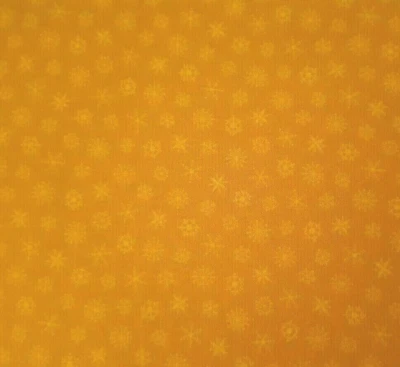 Gato gruñón Navidad POR Marcus Brothers Tonal Dorado Amarillo Copos de nieve Foto 1 de 3