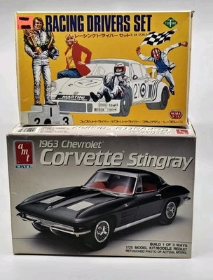 AMT 1963 Corvette Stingray 1:25 Model Kit #6520 1989 + Bonus Model Kit  - Image 1 of 4