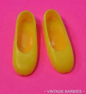 Vintage Skipper Doll Yellow Shoes Near Mint ~ 1960's - Image 1 of 2