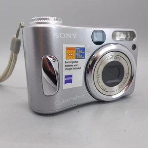 Sony Digital Camera Cybershot DSC-S40 4.1MP Silver Tested - Picture 1 of 9