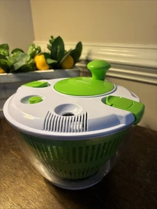 Cuisinart Large Salad Spinner, Green and White, 5 Quart Without Box - Picture 1 of 12