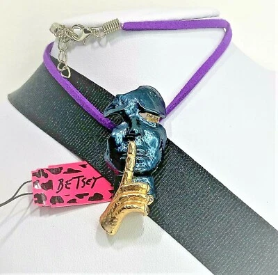 BETSEY JOHNSON BROCHE ESMALTE AZUL MÁSCARA ORO MANOS LIBRES PÚRPURA CUERO GARGANTILLA Foto 1 de 4
