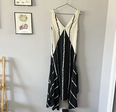 Vestido midi Derek Lam 10 Crosby 100 % seda a rayas dobladillo desigual cuello en V sin mangas 6 Foto 1 de 4