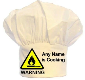 CAPPELLO CHEF STAMPA CARTELLO SEGNALETICA PERSONALIZZATO BBQ 100% POLIESTERE REGALO NATALE - Foto 1 di 2