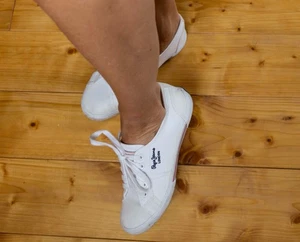 Damen Schuhe Gr. 38 Sneaker oft getragen für Sammler Liebhaber - Bild 1 von 12