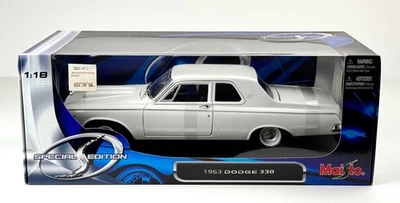 MAISTO 1963 Dodge 330 (426) WHITE 1:18 #31652 / SPECIAL EDITION (2004) - Image 1 of 4