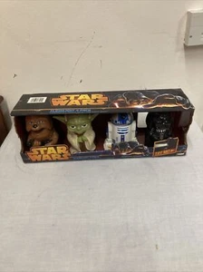 Star Wars Flashlight 4-Pack - Chewbacca, Yoda, R2-D2 & Darth Vader BRAND NEW - Picture 1 of 20
