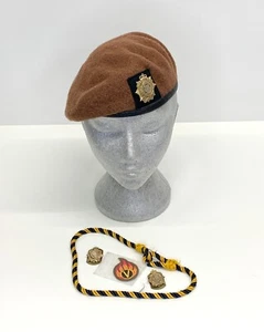 Royal Logistic Corps / Wessex Yeomanry Baskenmütze, Ansteckabzeichen & Schlüsselband. Größe 54cm. - Bild 1 von 7