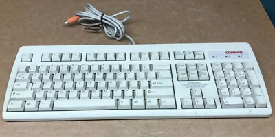 Compaq 166516-001 Wired PS2 Standard Qwerty Keyboard White - Image 1 of 4